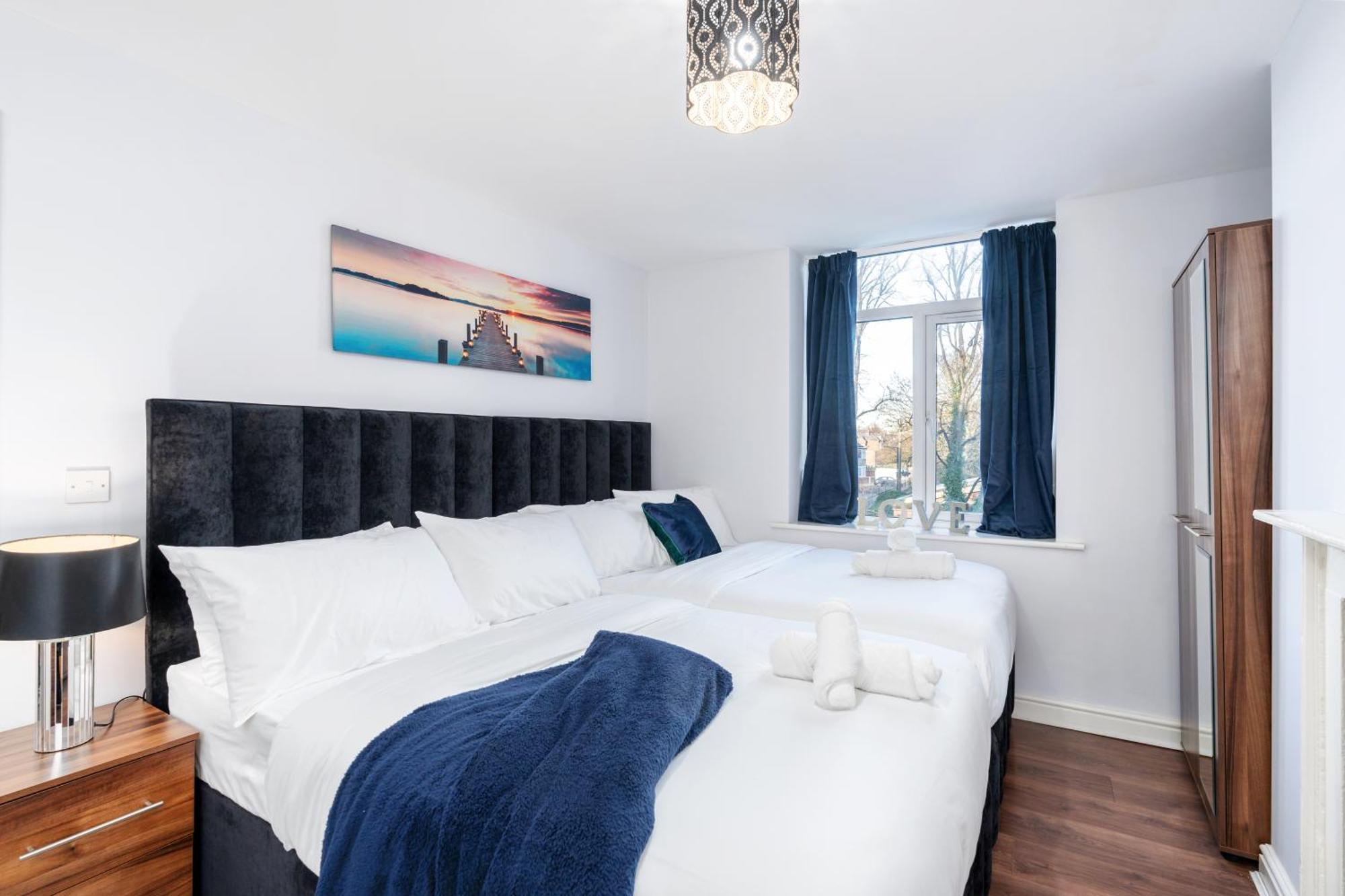 Stunning Centre Apartment, With 2 Double Beds *