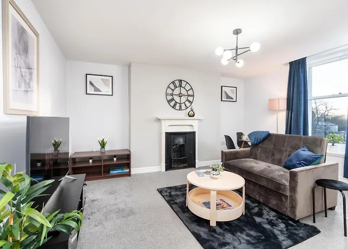 Stunning Doncaster City Centre Apartment, With 2 Double Beds