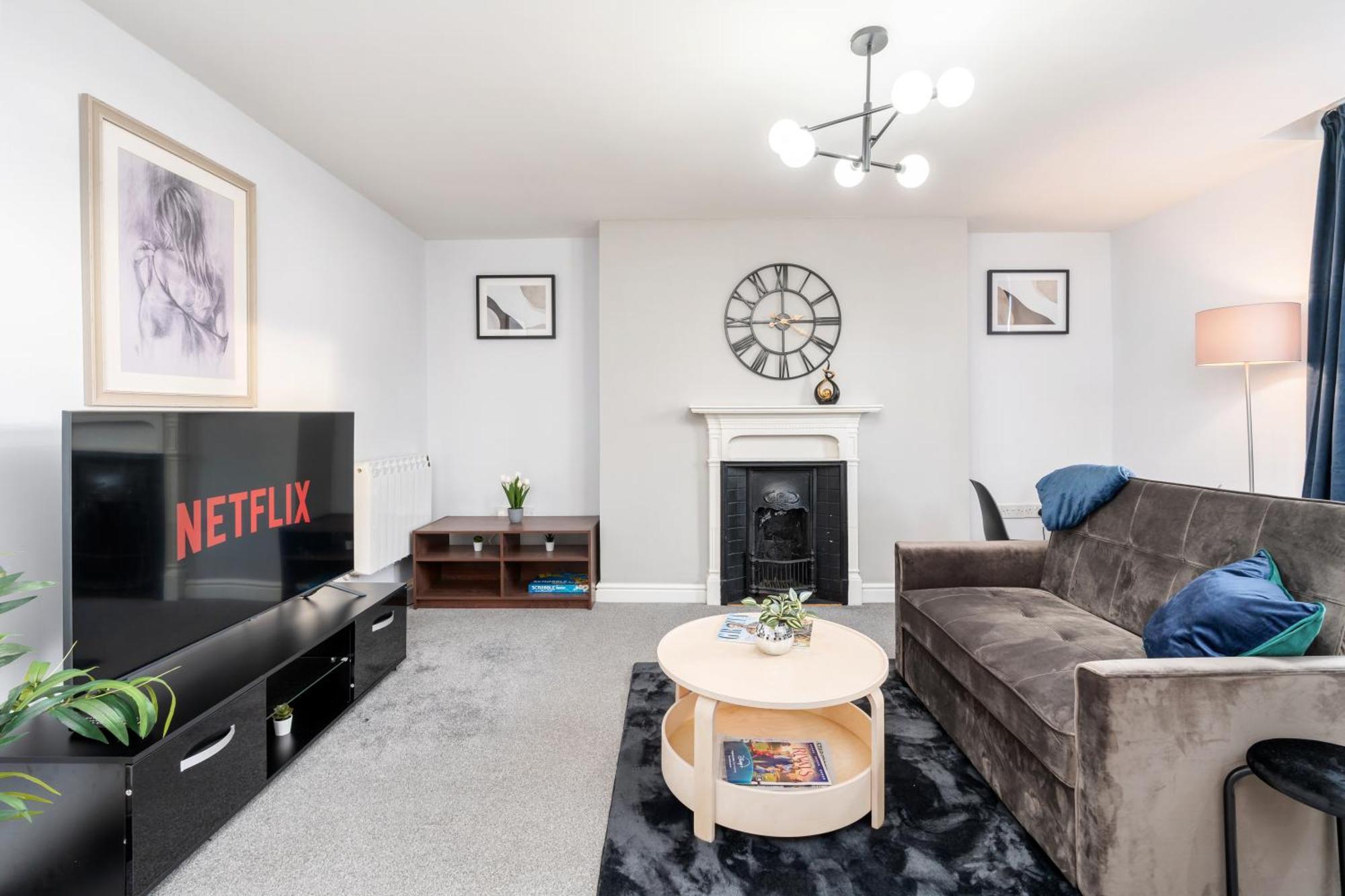 Apartment Stunning Centre Apartment, With 2 Double Beds *